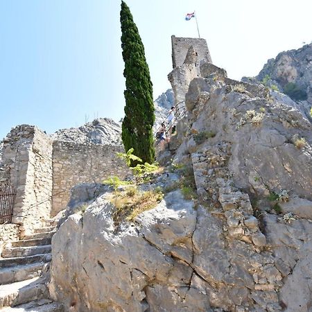 Apartment Mandic Omiš Esterno foto