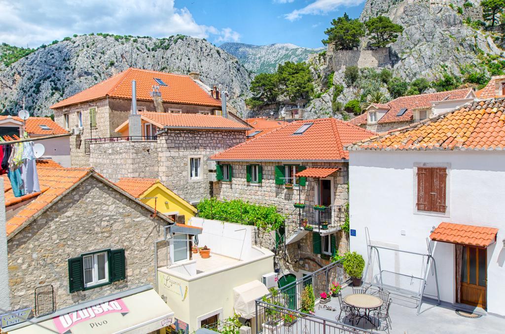 Apartment Mandic Omiš Esterno foto